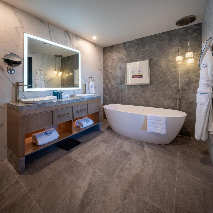 The Carlin Boutique Hotel Куийнстаун Екстериор снимка