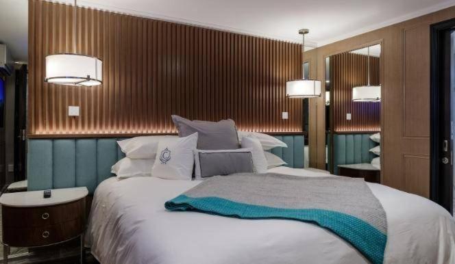 The Carlin Boutique Hotel Куийнстаун Екстериор снимка