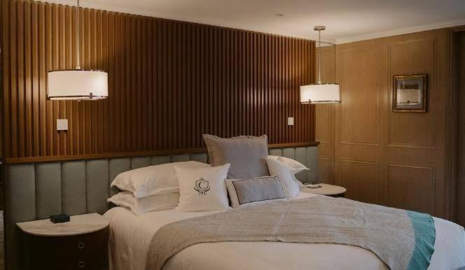 The Carlin Boutique Hotel Куийнстаун Екстериор снимка